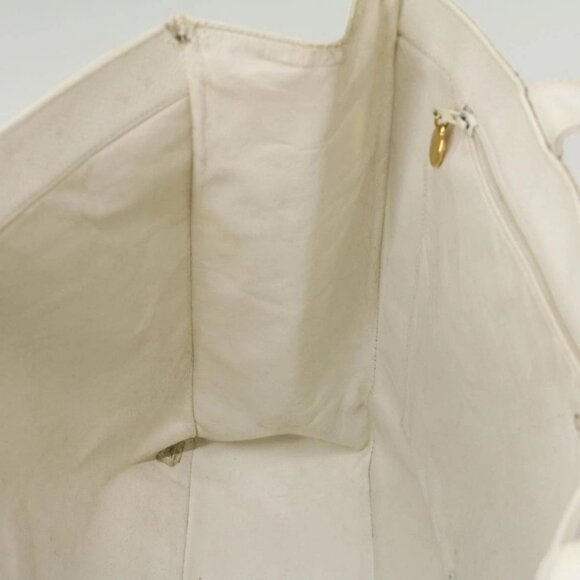 CHANEL Tote Bag Grained Calf Skin White CC Auth bs8320 - Picture 13 of 16
